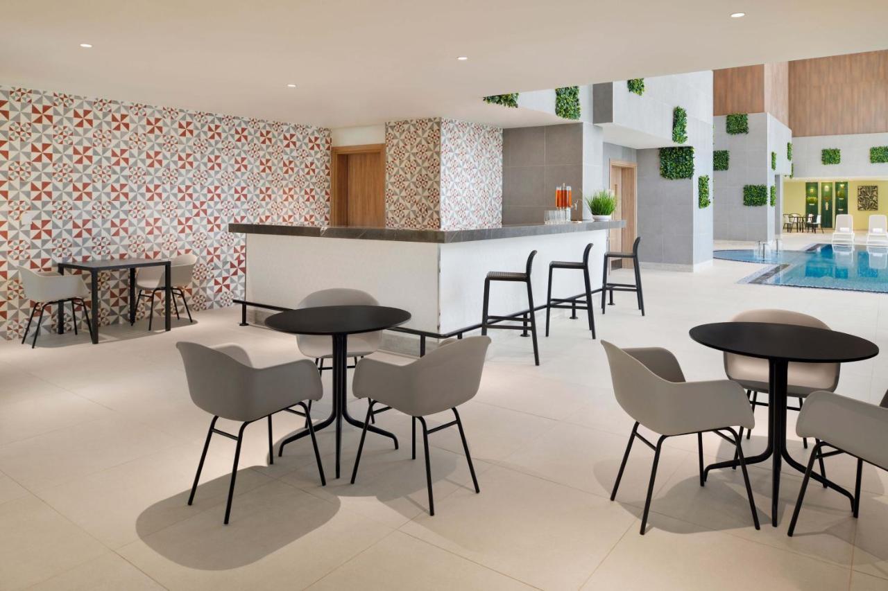 Element By Westin City Center Ντόχα Εξωτερικό φωτογραφία The interior of the new lounge