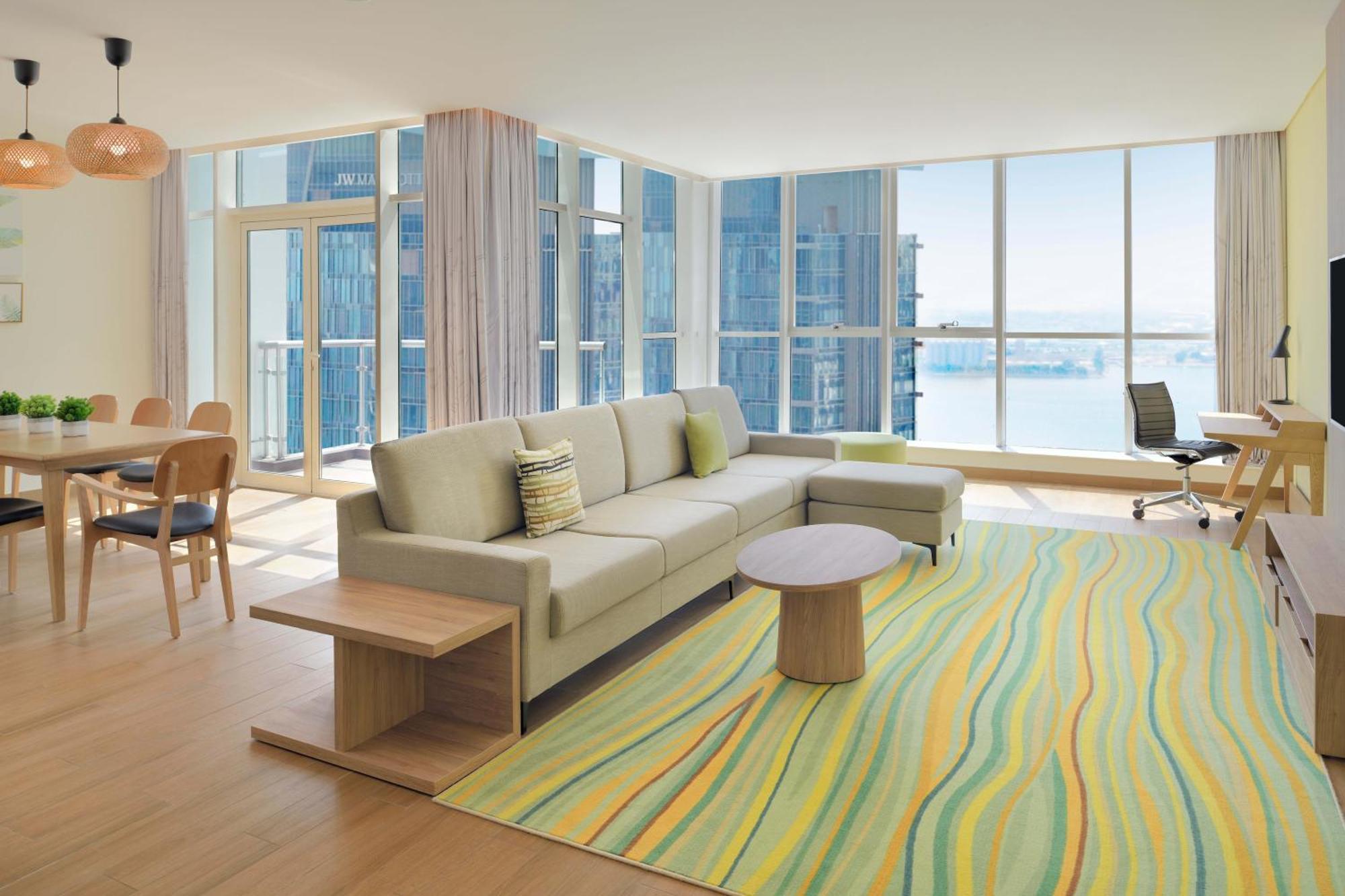 Element By Westin City Center Ντόχα Εξωτερικό φωτογραφία A living room at the hotel