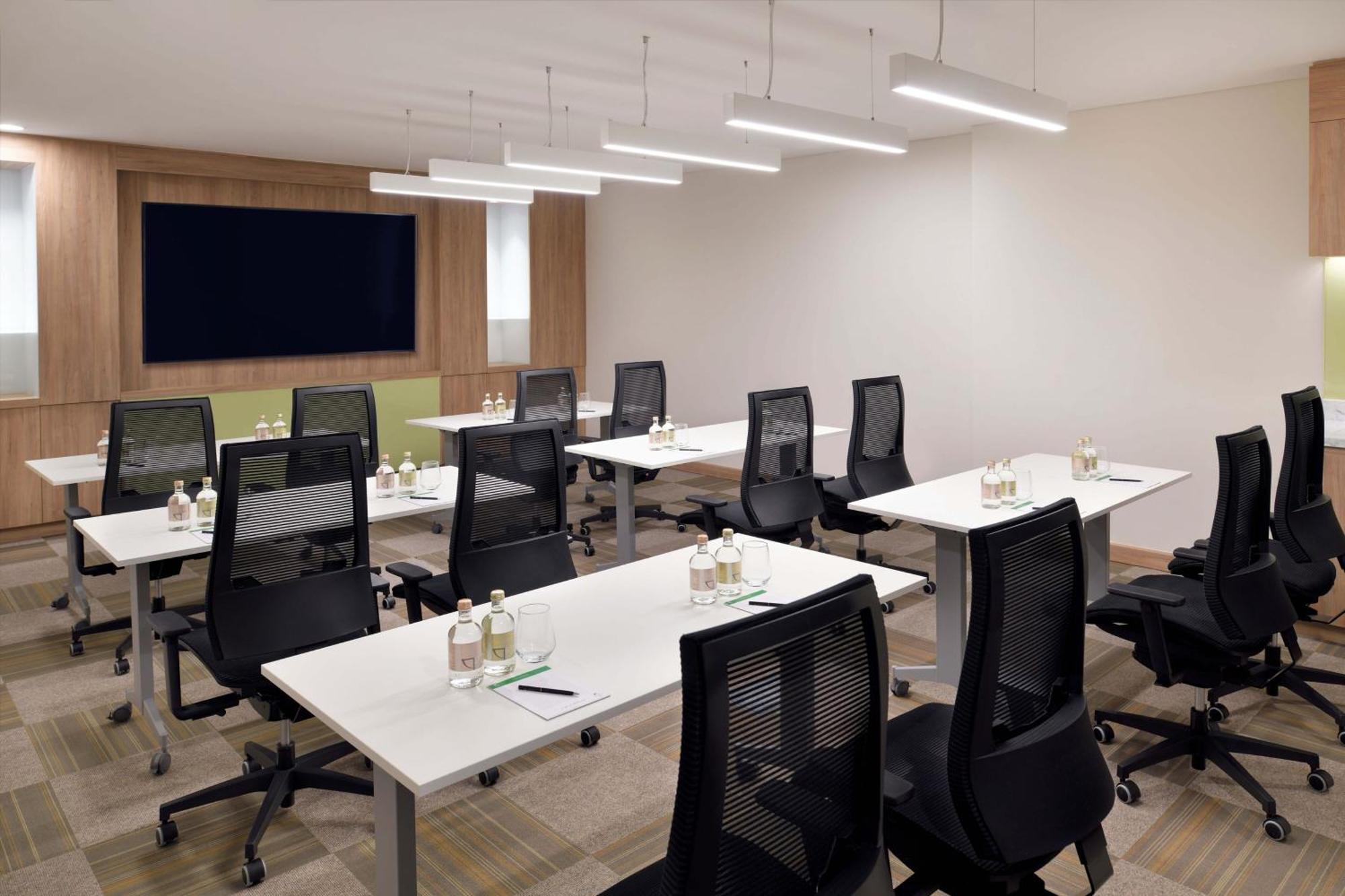 Element By Westin City Center Ντόχα Εξωτερικό φωτογραφία Meeting room at the hotel